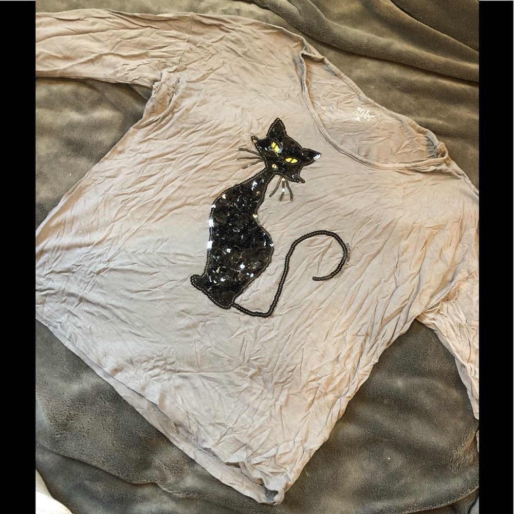 Embellished black cat shirt